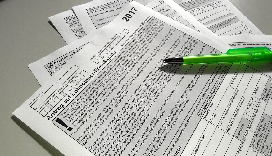 요양보호사 자격증 취득부터 취업까지, 시간과 비용은?